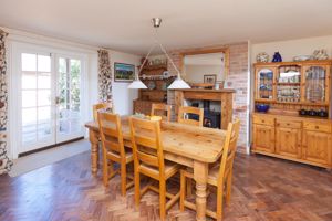 Dining Room- click for photo gallery